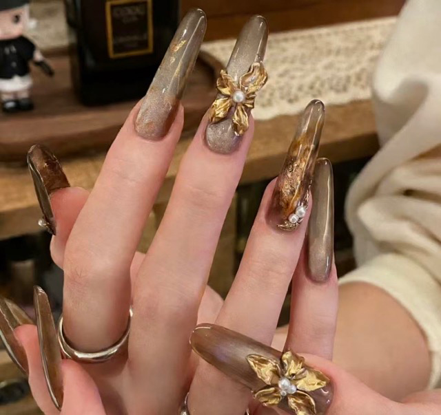 N034 Amber Cat Eye Gradient 3D Sculpted Long Oval Press-On Nails - Image 2