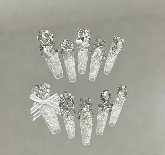 N076 White Icy Transparent Cracked Ice Rhinestone Bow Long Square Press-On Nails