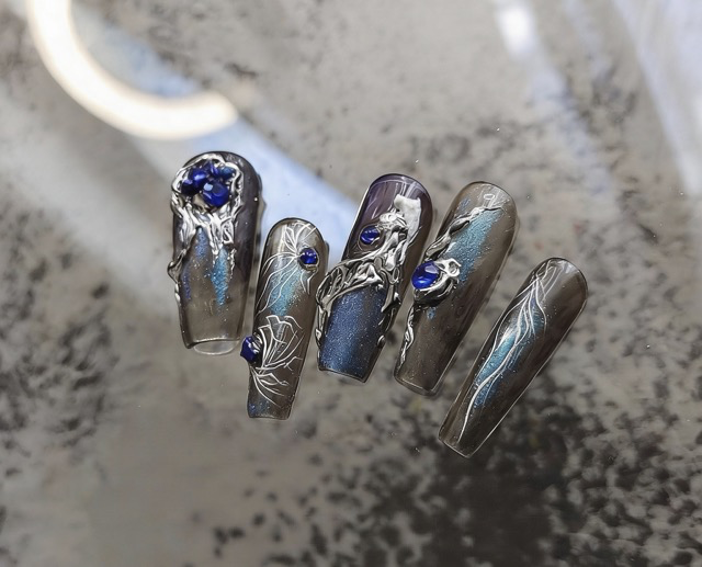 N016 Silver Mirror Chrome Blue Rhinestone Long Square Press-On Nails