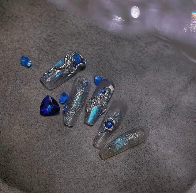 N016 Silver Mirror Chrome Blue Rhinestone Long Square Press-On Nails - Image 2