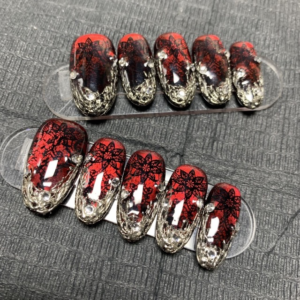 N027 French Red Cat Eye Silver-Edged Lace Medium Oval Press-On Nails