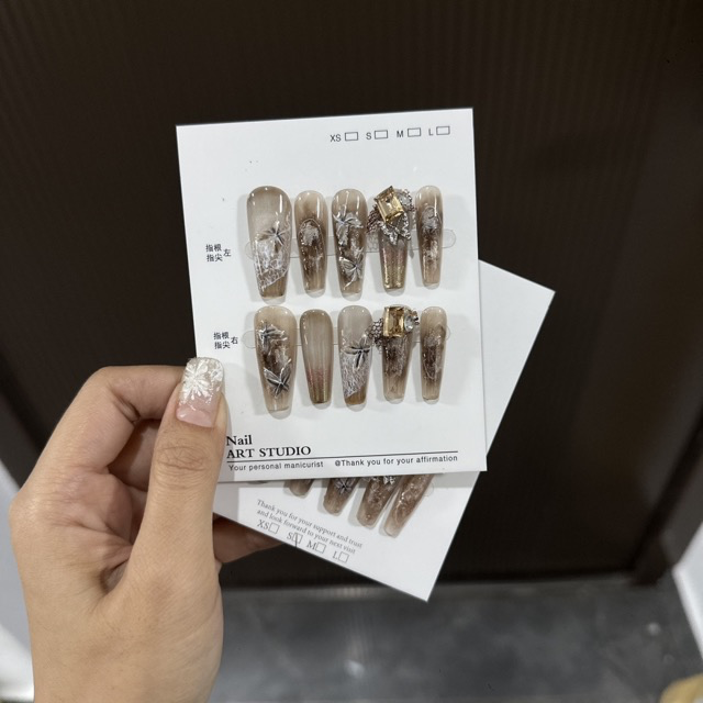 N046 Luxury Light Coffee Brown Hand-Painted Butterfly Embossed Rhinestone Long Square Press-On Nails - Image 3