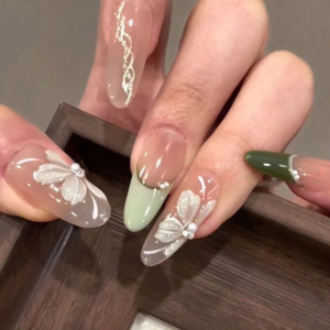 N052 Green French Medium Oval Hand-Painted White Floral Press-On Nails