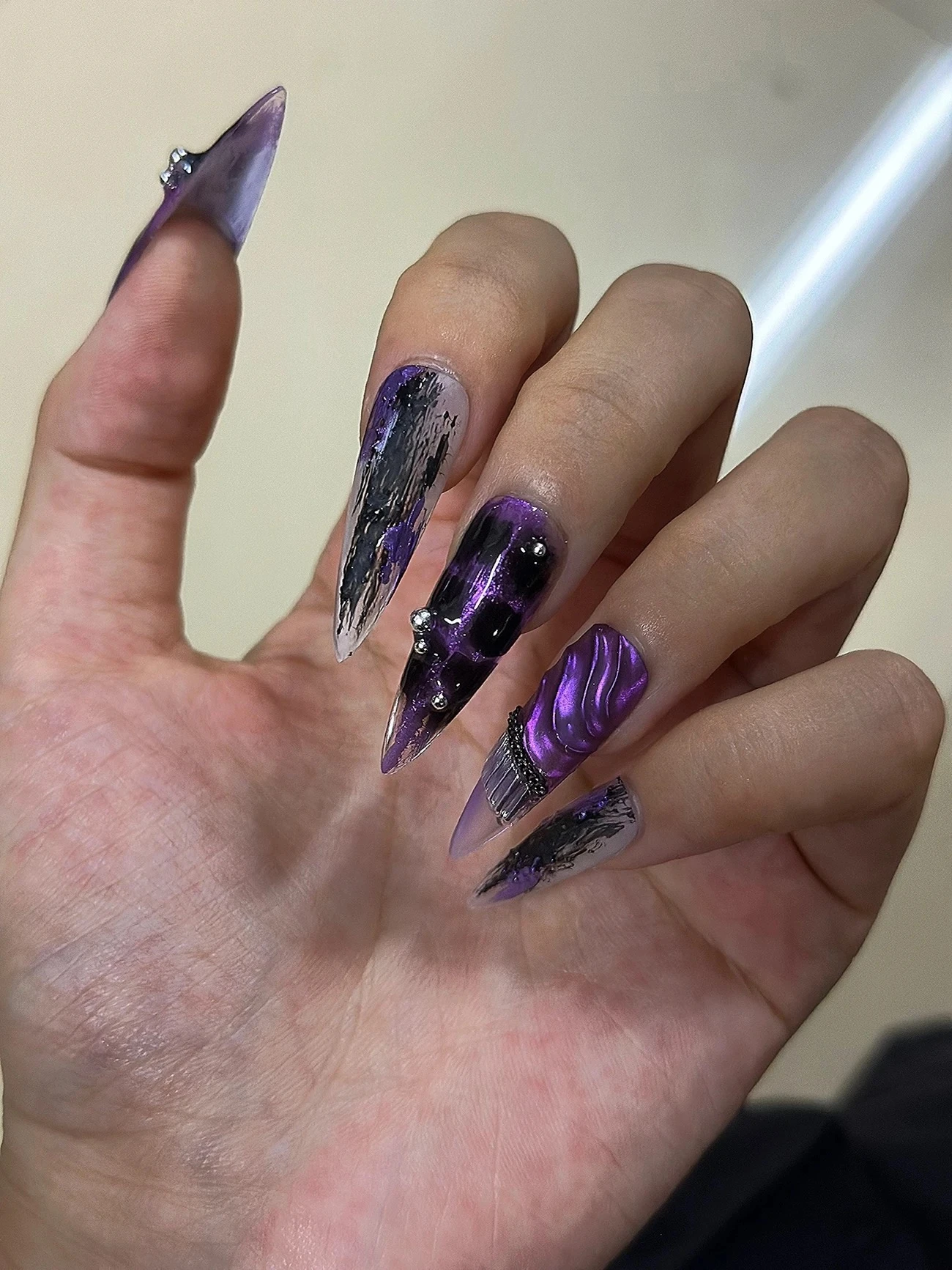 N055 Dark Punk Black Purple Rhinestone Sculpted Long Almond Press-On Nails - Image 4