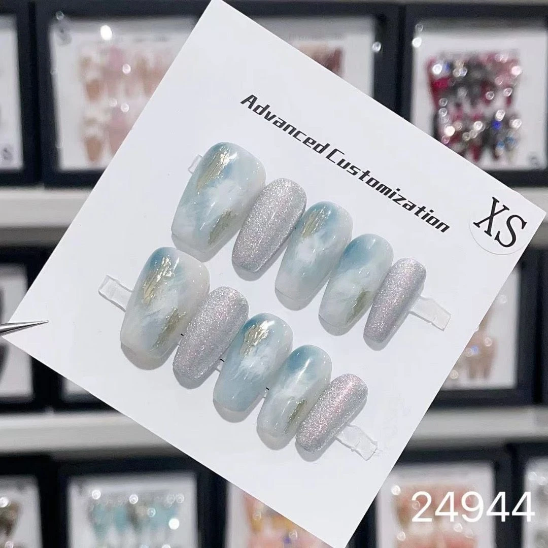 N057 Aqua Blue & White Glossy Blend Short Square Minimal Press-On Nails - Image 2