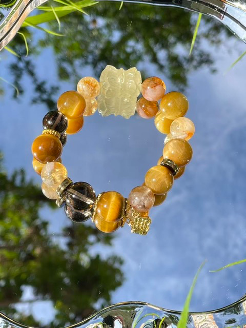 S004 Golden Legend - Image 2