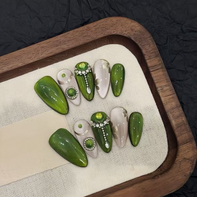 N045 Green Baroque Cat Eye Color-Block Almond Press-On Nails with Rhinestones